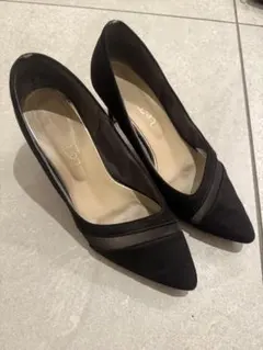 ルタロン　ブラックポインテッドトゥパンプス