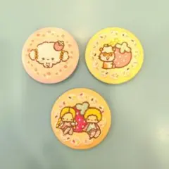 サンリオキャラクターズ 刺繍缶バッジ ビスケット4　3個セット