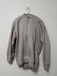 GU パーカー　スウェット