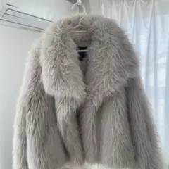 ZARA フェイクファーコート グレージュ 美品 上品 暖かい