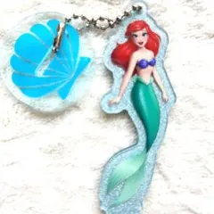 ディズニー プリンセス　プラチナム　100周年限定　キーホルダー 　アリエル