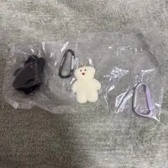 モジョジョジョジョ　黒いウサギと白いクマのキーホルダーセット