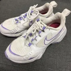 Nike ホワイト/パープル スニーカー