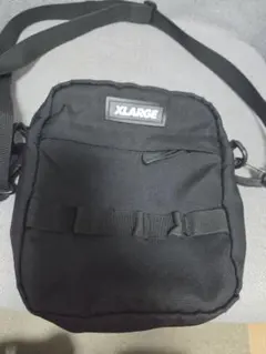 XLARGE ショルダーバッグ ブラック　ボディバッグ
