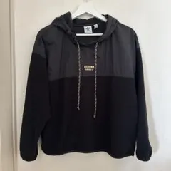 adidas トレーナー　フード付きパーカー　xs〜m