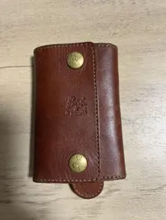 イルビゾンテ　レザーキーケース 6連キーリング付き