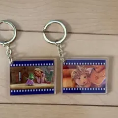 塔の上のラプンツェル シークレットキーチェーン　映画フィルム風 ラプンツェル