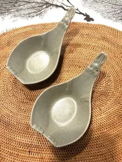 よしざわ窯 （生活陶器 onthetable） うさぎのおしゃもじ皿 2個セットのサムネイル