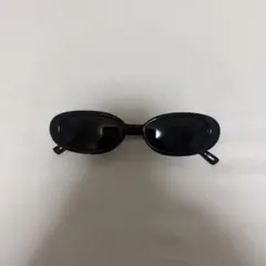 オーバル型 サングラス ブラック