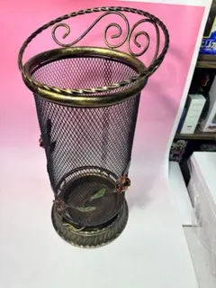 Item thumbnail for item 927d82db-17f3-4812-9ad4-bffa622d2f83