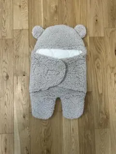 クマ耳付きフリースおくるみ　ブラウン