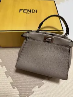 2025年モデル FENDI ピーカブー ミニ ダブグレー - メルカリ