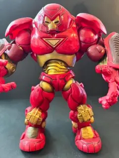 ハルクバスター アイアンマン　 マーベルレジェンド トイビズ