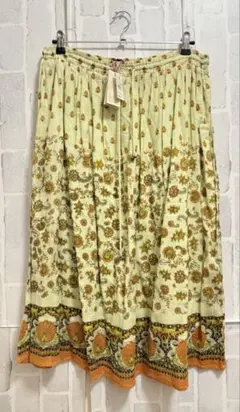 ◎新品◎AIC エーアイシー　プリントスカートのサムネイル
