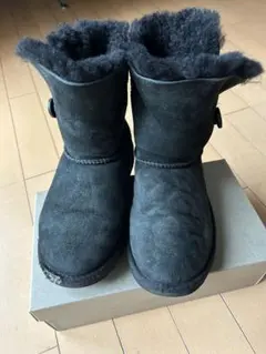 UGG アグ ムートンBailey Button Boots 22cm