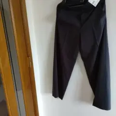 UNIQLO 感動ワイドパンツ ダークグレー Sサイズ