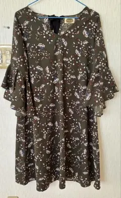 【as know as…】花柄オリーブグリーン膝丈ワンピース