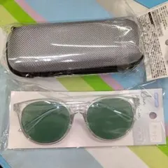 クリアフレーム グリーンレンズ サングラス ケース付き
