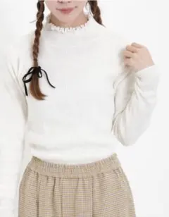 サマンサモスモス　リブフリルタートルネックニット