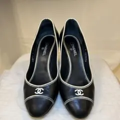 CHANEL ココマーク パンプス ブラック ホワイトのサムネイル