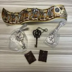 【新品】ワンピース 鍵型メタルストラップ他 5個セット③ アンティーク