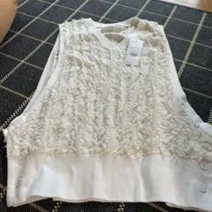新品未使用❣️ホワイトベスト ノースリーブ ボタン付き　アダストリア