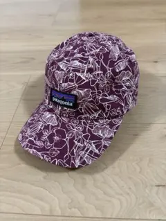 Patagonia ボタニカル柄 キャップ 帽子のサムネイル