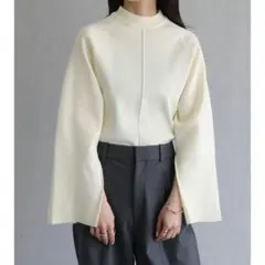 美品【cheriella】ワイドスリーブ スウェットライク 長袖 ニット 重ね着のサムネイル