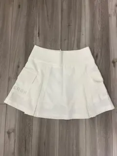 【新品未使用品】MALBON スカート　ゴルフウェアのサムネイル