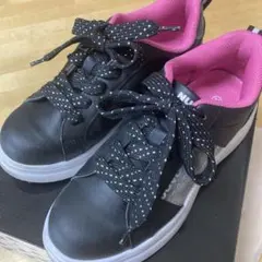 美品❗️NUOVO Girl 黒　23.0 スニーカー