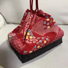 赤い花柄の和装用巾着バッグ かご