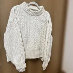 axes femme ホワイト ケーブル編み ニット