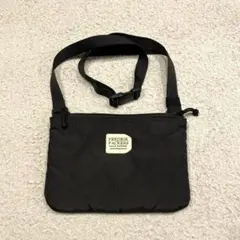 【美品】FREDRIK PACKERS ナイロンキルトサコッシュ　黒
