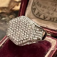 Item thumbnail for item 20b4f616-b0c2-46b6-92e3-ec267aa0ec96