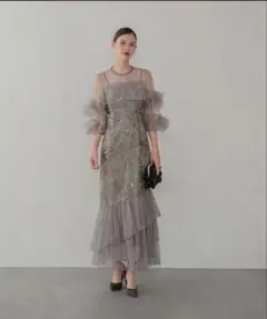 【新品未使用】Leja フラワースパンコールチュールフリルスリーブ　グレー