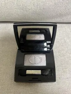 Dior ショウモノ　045シルバー パウダーアイシャドウ