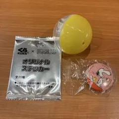 【未開封】くら寿司 PEANUTS スヌーピー 缶バッジ・ステッカーセットのサムネイル