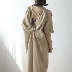 Bonjour Saganボンジュールサガン バックデザインVネックワンピース