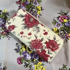 LAURA ASHLEY花柄長財布
