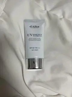 ダルバ　下地　UV ESSENCE WATERFUL サンクリーム