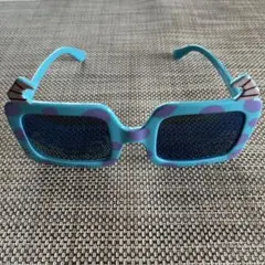 東京ディズニーリゾート　サリー　メガネ