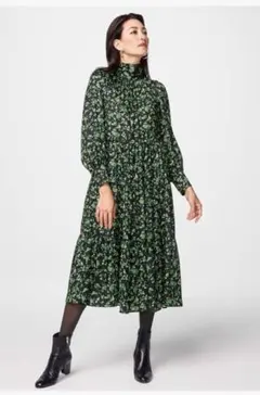 ドゥクラッセ　タグ付き新品　フラワープリント　ティアードワンピース黒　9号