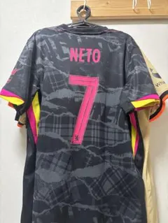 Item thumbnail for item a6b3c186-b7d7-46bc-a2fb-1a0b640ed4c6