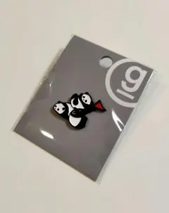 グラニフ ピンバッジ ローリングパンダ