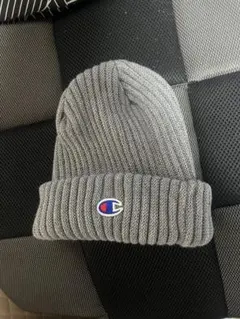 美品 Champion グレー ニット帽