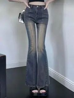 DAZY ウォッシュ加エフレアレッグジーンズ