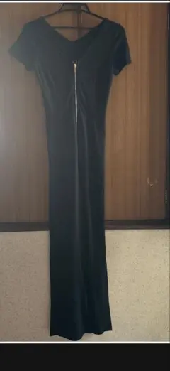 EGOIST。ブラックジッパーオールインワン