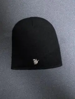 黒 ニット帽 ロゴ付き ビーニー NYB