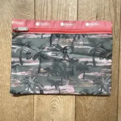LeSportsac レスポートサック　ハワイ柄ポーチ