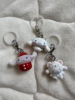 シナモン　シナモロール　ガチャガチャ　めじるしアクセサリー